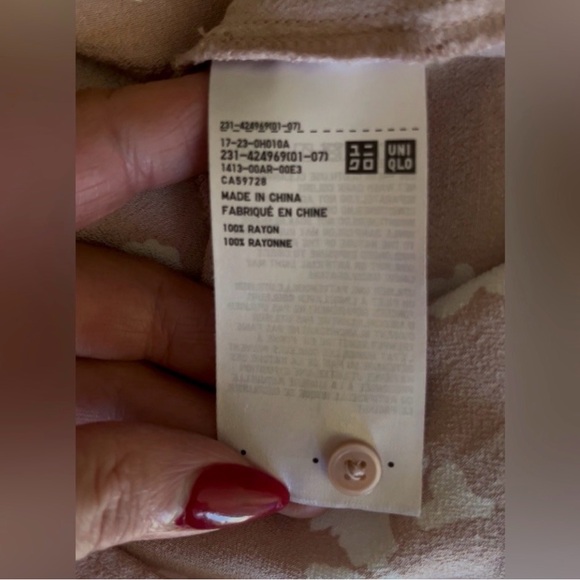 Uniqlo Light Pink Floral Top - Picture 10 of 12